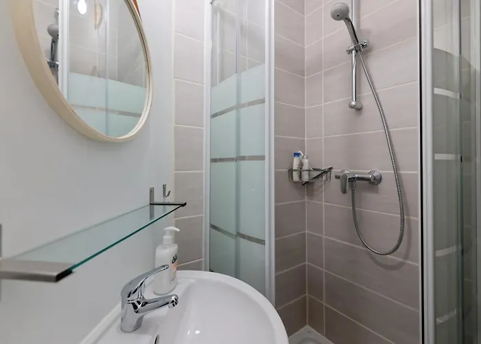 à 5 Minutes De La à Pied Apartamento *