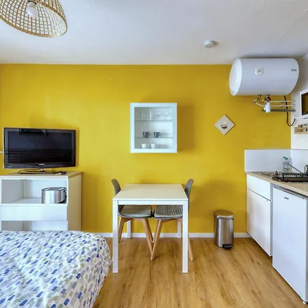 A 5 Minutes De La A Pied